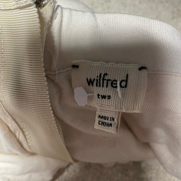 Aritzia Wilfred lace shorts cream ivory women’s size two - Picture 4 of 6